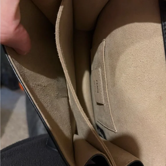 Fendi Kan I Scalloped Pearl Leather Shoulder / Crossbody Bag - Black/Gold - Picture 9 of 13